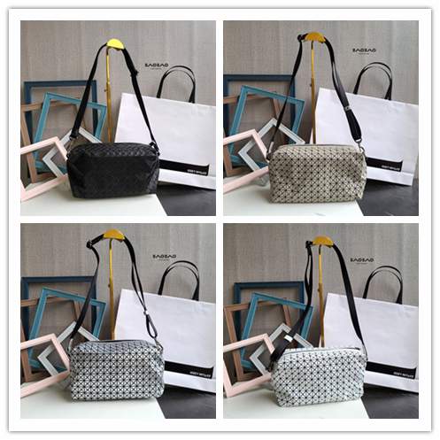 Picture of Issey Miyake Handbags _SKUfw102738965fw
